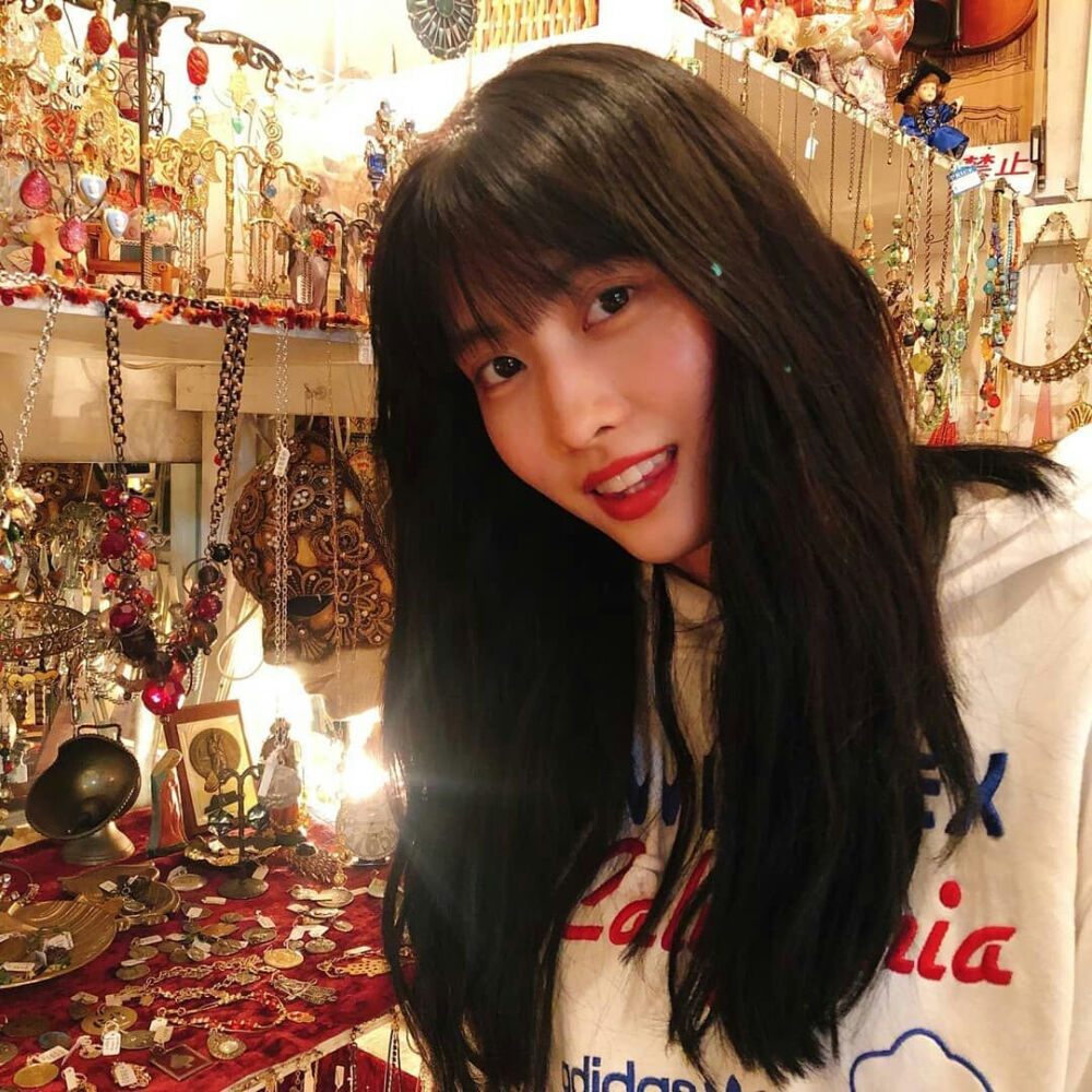 TWICE平井桃MOMO