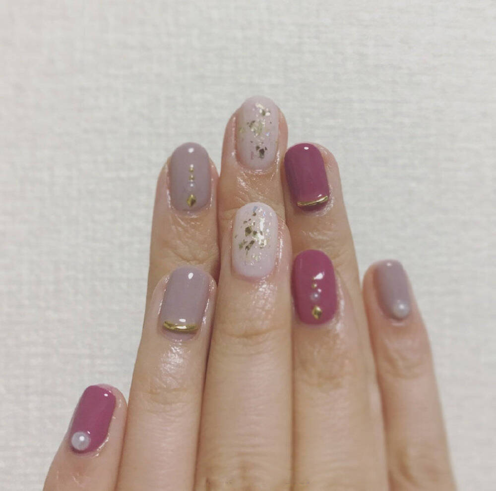 春季必备的干花元素美甲 ​​​。