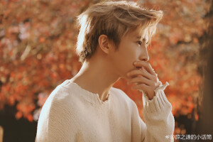 ＃歌手薛之谦＃
即便情敌无数，我只钟情于你。【图源水印】