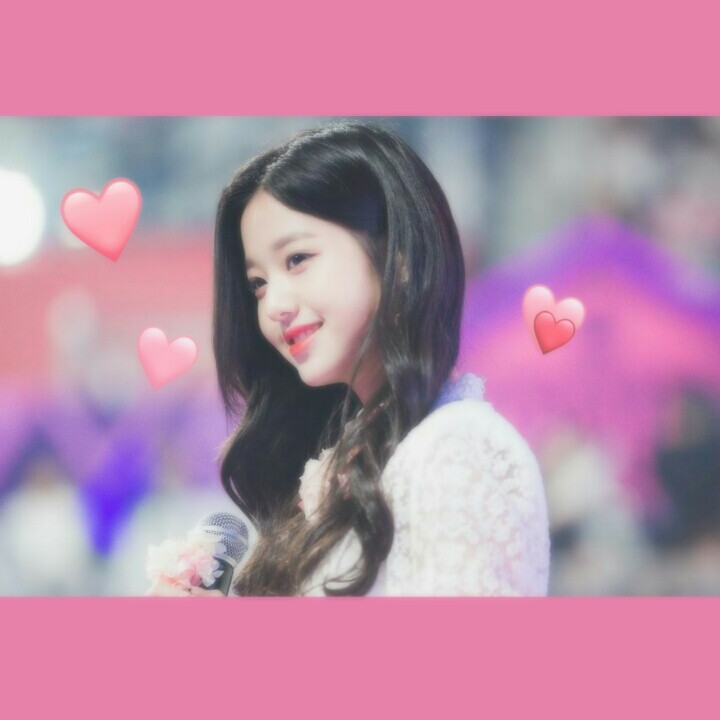 ins风头像
张员瑛 张元英头像