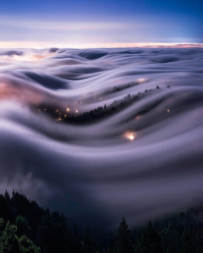 美国加州Mount Tamalpais State Park的梦幻雾浪