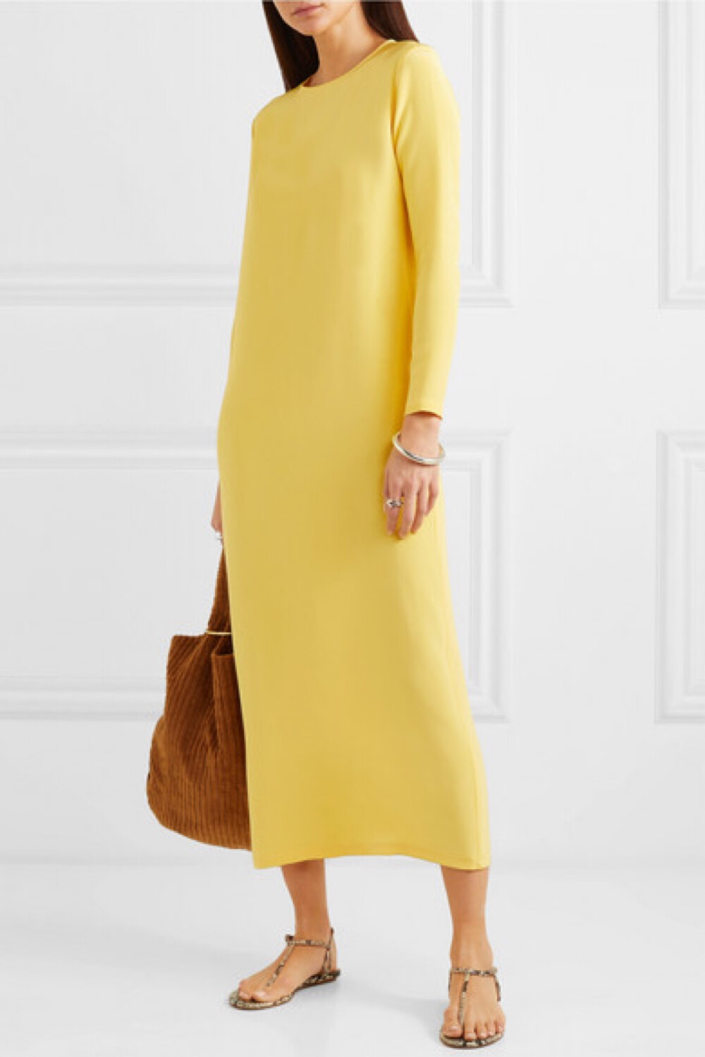 florence cools 花费大量时间才寻到品牌特定的 "primrose yellow"