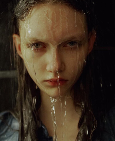 Sofia Steinberg x Marta Bevacqua
索菲亚·斯坦伯格X玛尔塔·贝瓦奎娃