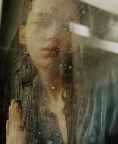 Sofia Steinberg x Marta Bevacqua
索菲亚·斯坦伯格X玛尔塔·贝瓦奎娃