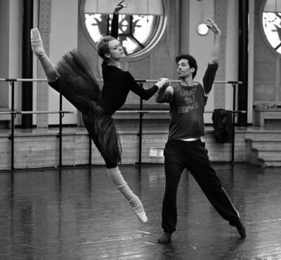  Uliana Lopatkina&Jose Martinez
Lopa在巴黎歌剧院。