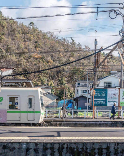 京都街道的有轨电车