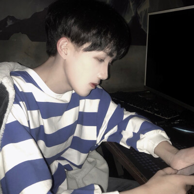 男生头像 二转注明文清