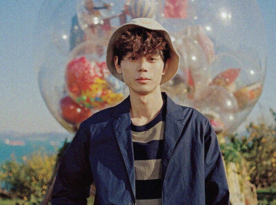 小松菜奈 × 菅田将晖 | niko and…KEY VISUAL 2019 SPRING浪漫春日里的甜甜童话气息，苏打和Nana的神仙同框