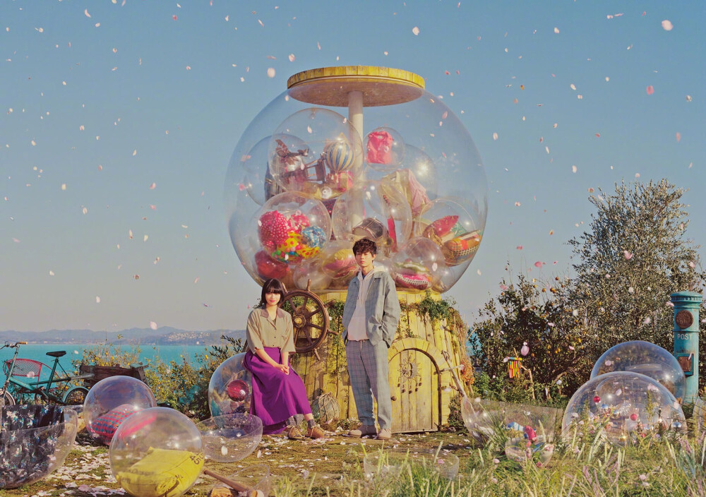 小松菜奈 × 菅田将晖 | niko and…KEY VISUAL 2019 SPRING浪漫春日里的甜甜童话气息，苏打和Nana的神仙同框