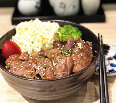 美食 牛排饭