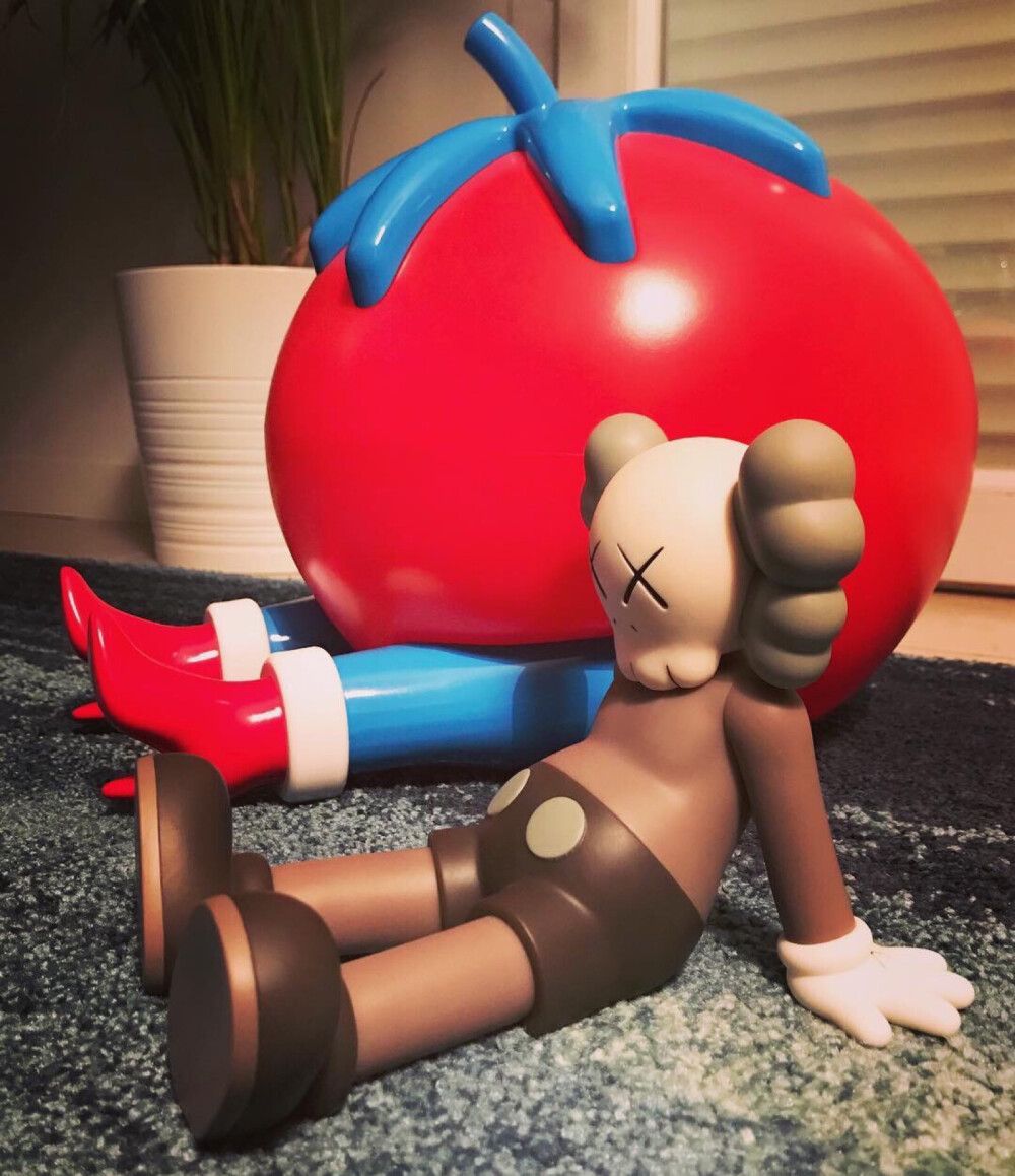 kaws