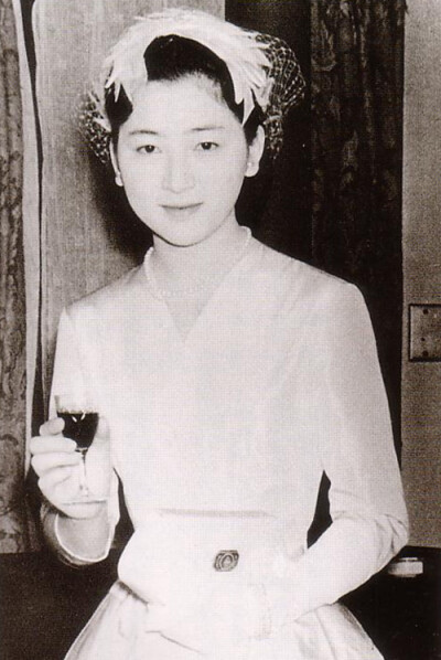 日本皇后美智子