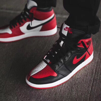 Air Jordan 1 “Homage To Home”
S2纯原 阴阳小丑精选素材