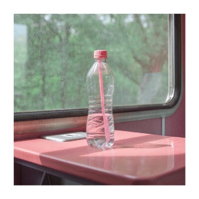 冰淇淋色背景图
