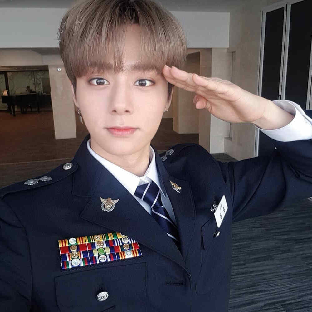 oneus吕焕雄hwanwoong