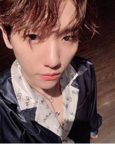 自拍妖精边伯贤