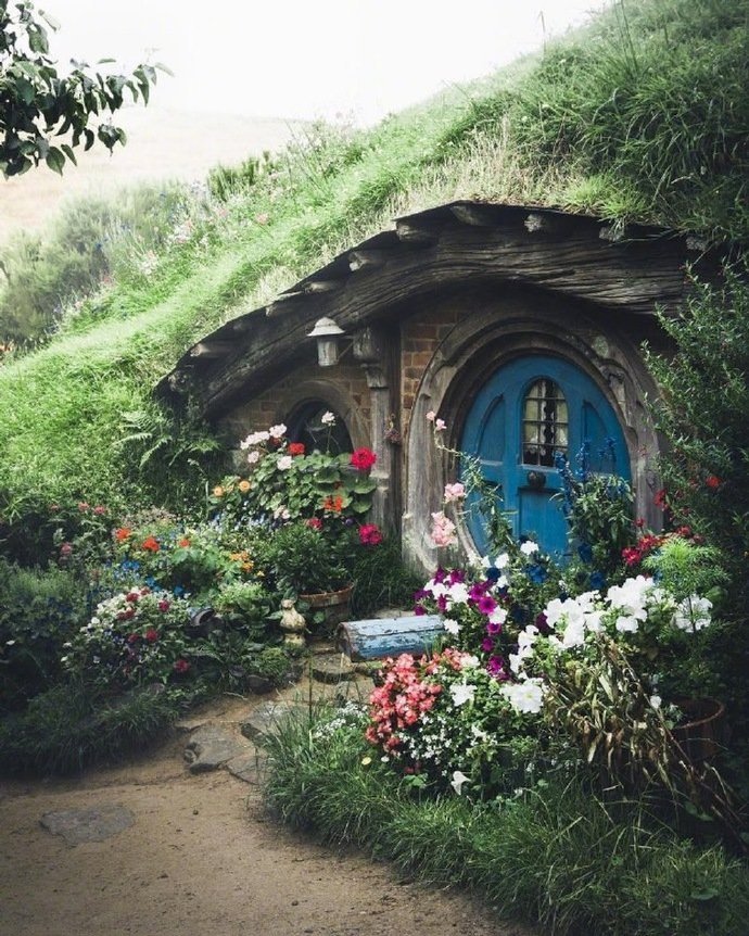 《指环王》与《霍比特人》的取景地，新西兰霍比屯Hobbiton