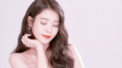 IU