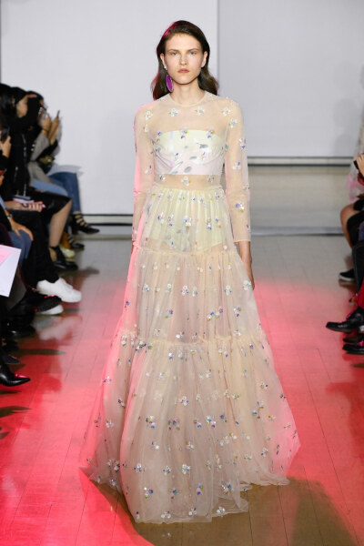 Huishan Zhang 2019 春夏高级成衣