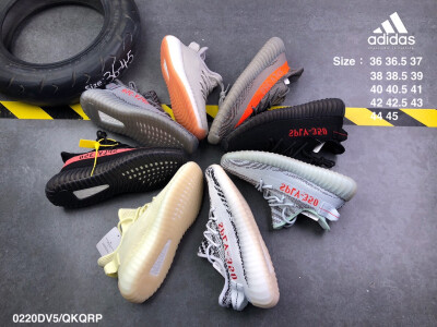 阿迪达斯 椰子350V2 巴斯夫爆米花减震中底 运动休闲鞋 YEEZY BOOST 350 V2
