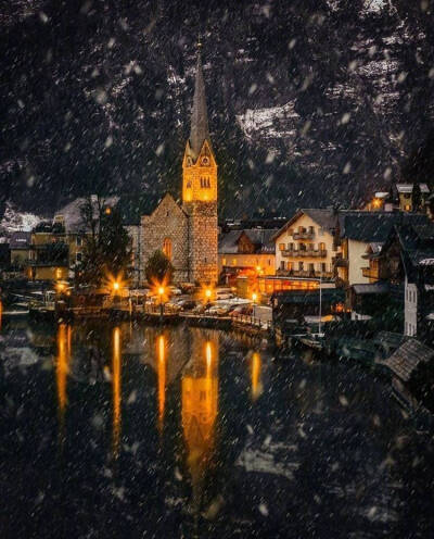 “世界上最美的湖畔小镇” 奥地利Hallstatt ​​​