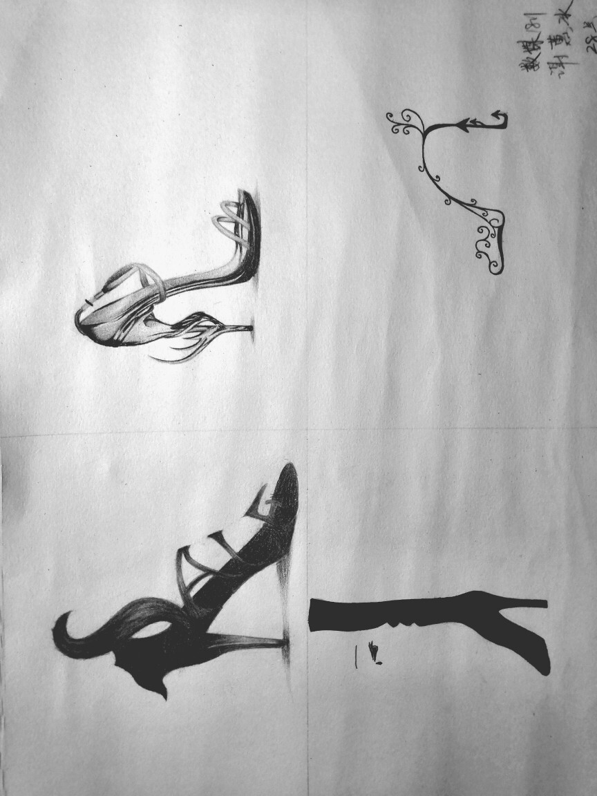 图形创意 / 同构
节课作业：
鞋子 & 高跟鞋