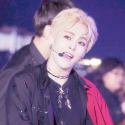 ≮EXO≯金珉锡.
二传收藏注明顾七欢.