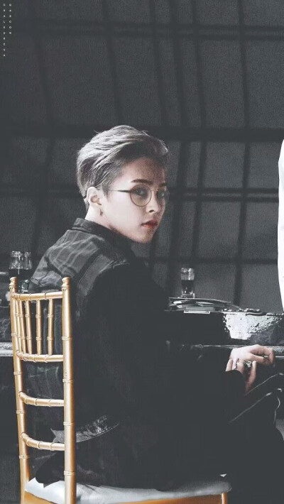 ≮EXO≯金珉锡.
二传收藏注明顾七欢.