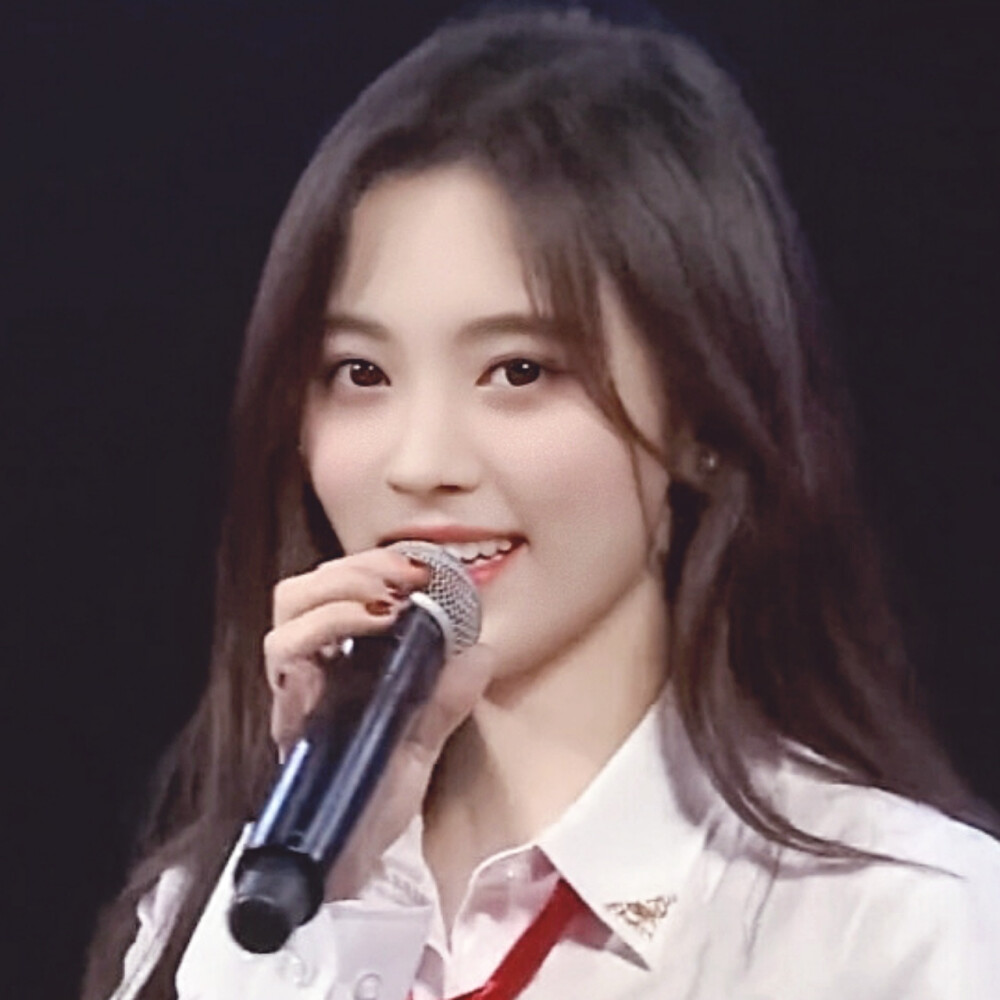 dt徐窗玥
原图知寒妹妹