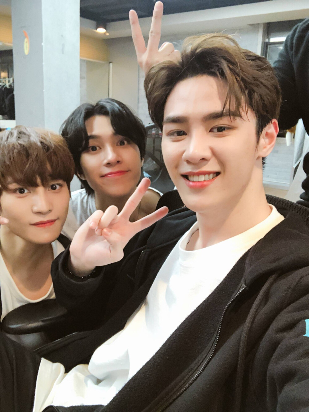 刘扬扬黄冠亨钱锟