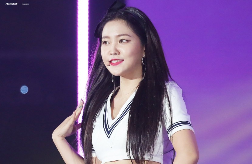 yeri
cr见logo