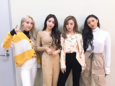 mamamoo
cr见logo