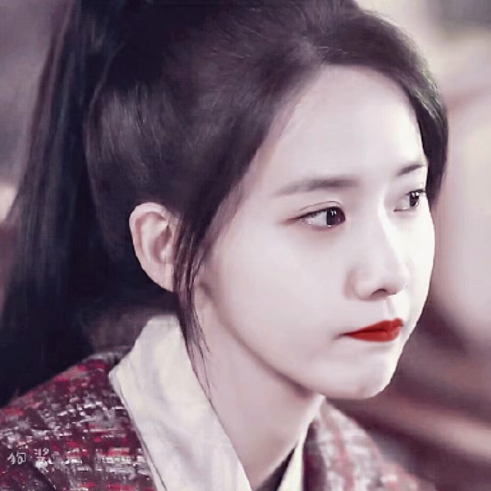 林允儿 yoona
cr.(我忘了谁了，对不起！年代久远了)