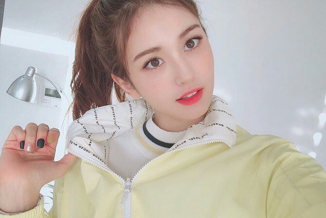 全昭弥Somi