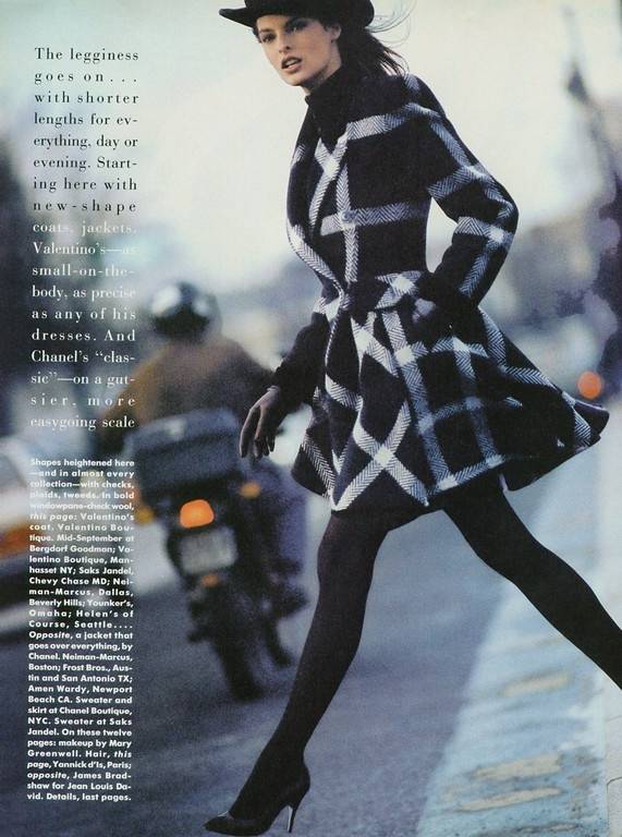  US Vogue July 1987 "Paris Short and Racy!"
Model: #Linda Evangelista# Photographer: Arthur Elgort ​