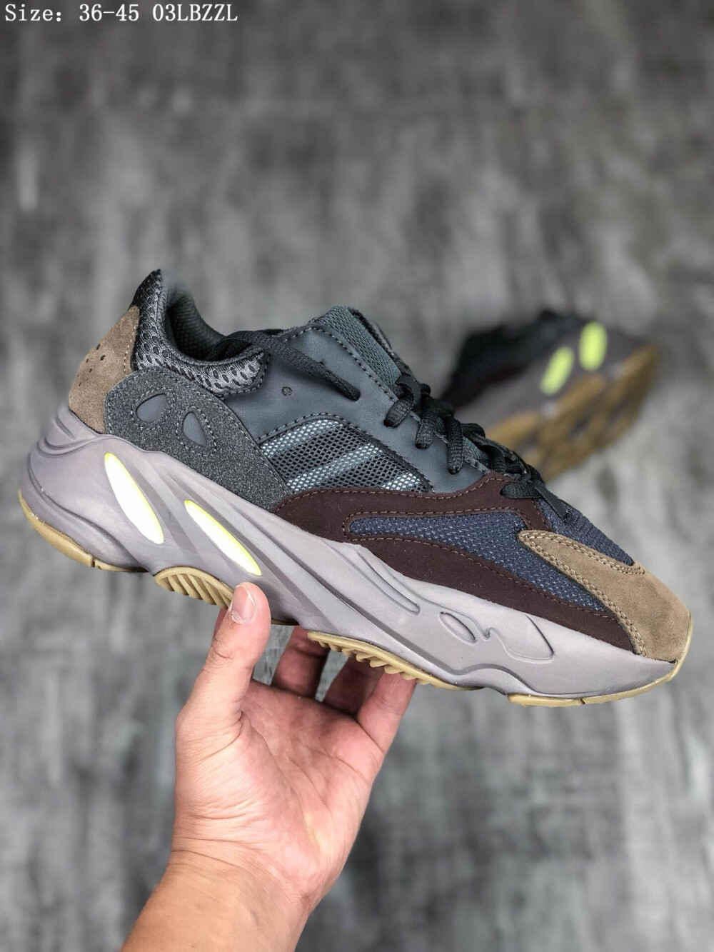 Adidas Yeezy Boost 700 复古爆米花中底姥爷慢跑鞋03LBZZL