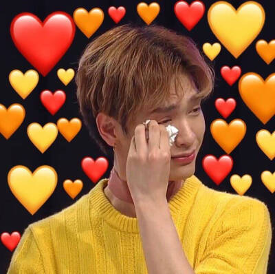 NFLYING金宰铉
cr.logo