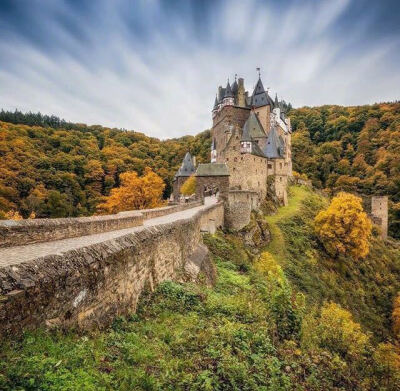 德国Eltz Castle，深山里的中世纪古堡