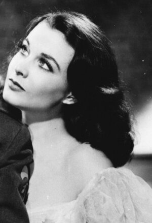 Vivien Leigh（费雯·丽），1940年《Waterloo Bridge》（魂断蓝桥）