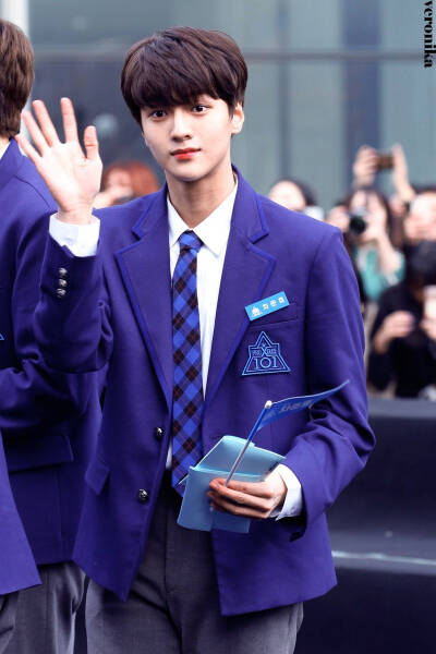 PRODUCE X 101
车俊昊 woollim