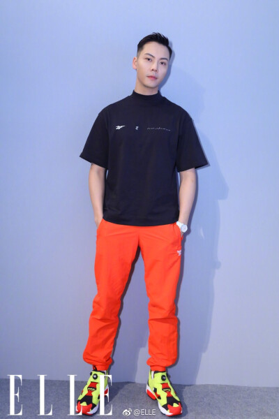 【陈伟霆 William Chan】190327 锐步2019秋冬上海时装周开幕秀 锐步Reebok亚太区品牌代言人 928 x 1392 px (图源: 微博 @ELLE weibo.com/1273610165/HmYU6qc2Y)