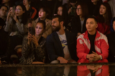 【陈伟霆 William Chan】190327 锐步2019秋冬上海时装周开幕秀 锐步Reebok亚太区品牌代言人 2400 x 1600 px (图源: 微博 @VogueMe weibo.com/5861669187/HmZwPk9FZ)