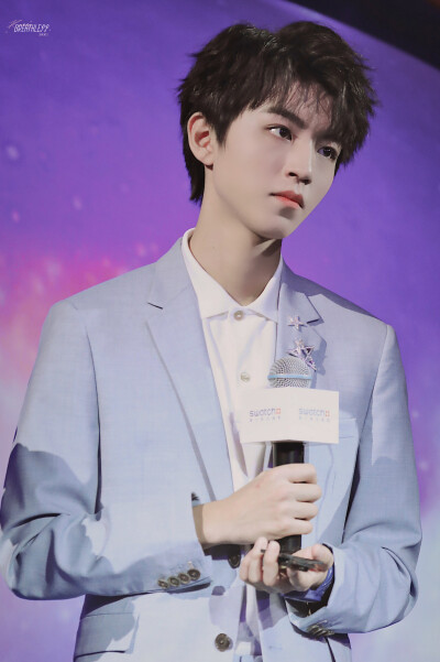 2019.3.28Swatch X 王俊凯联合设计腕表发布会
cr.Breathless0921_王俊凯