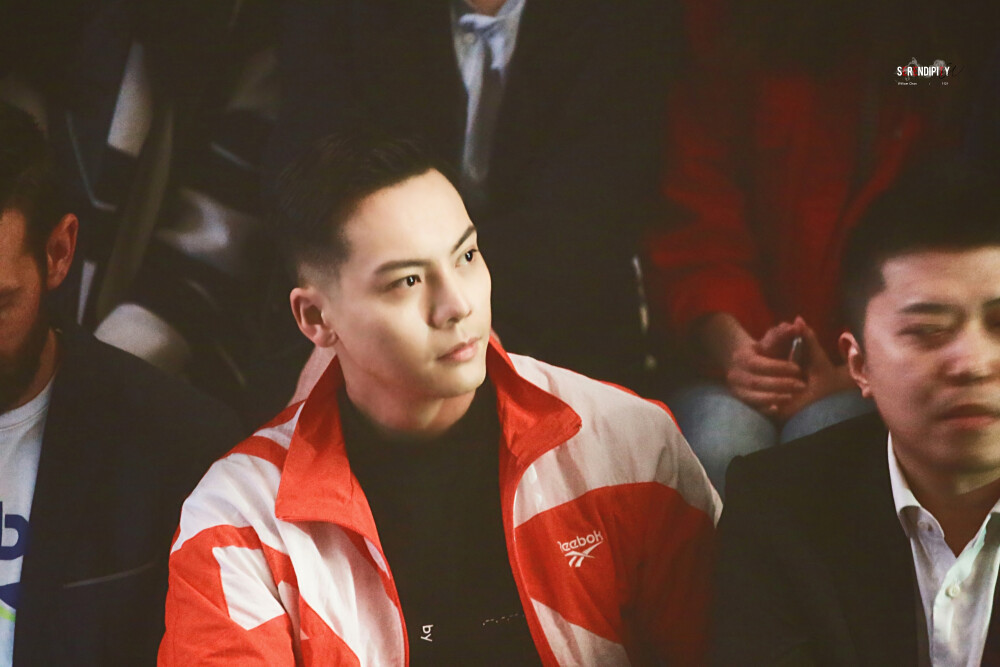 【陈伟霆 William Chan】190327 锐步2019秋冬上海时装周开幕秀 锐步Reebok亚太区品牌代言人 3000 x 2000 px (图源: 微博 @SERENDIPITY_W陳偉霆圖博 weibo.com/6100222484/HmYQS5Ik0)