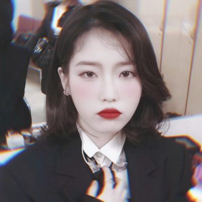 我们生而破碎，用活着来修修补补。