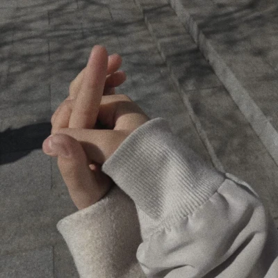 牵手情头13网友洪世贤收集到对你的爱 
情侣头像❤牵手动漫头像232