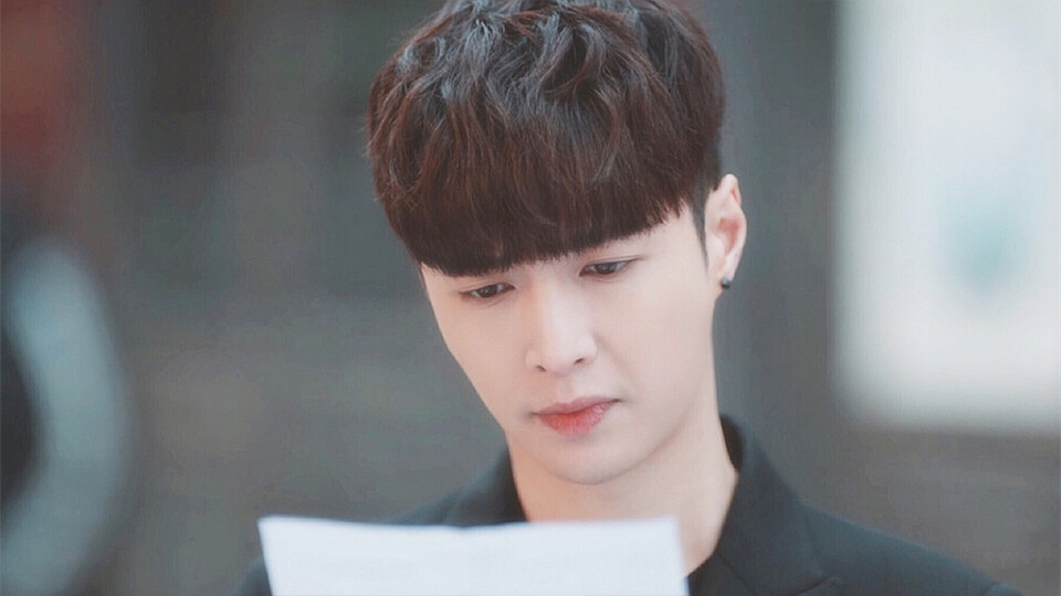 张艺兴x橙光Wiki自截自调自改背景图 禁一切 支持一次性留名 右键矜持别手贱 堆糖可能压缩尺寸抱歉 建议游戏过审后使用（原图：微博：IMMACULACYIXING）