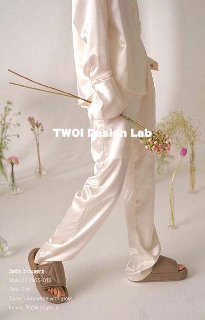 TWOI 19SS-013 Satin trousers:「高光感的长裤」