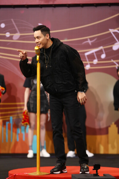 【陈伟霆 William Chan】王牌对王牌 EP190405 1440 x 2160 px (图源: www.sohu.com/a/306504341_597015)