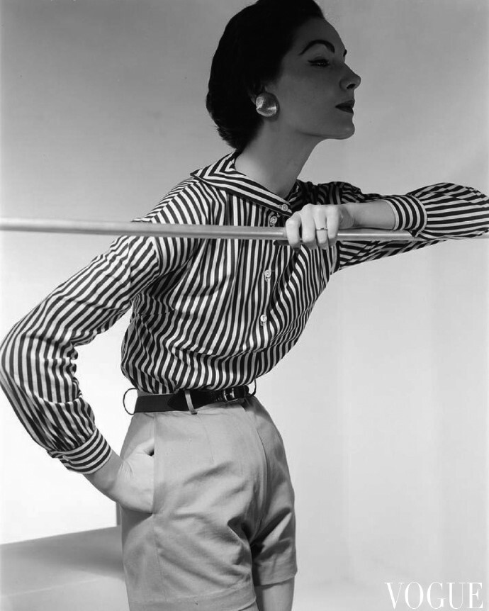 1954年，名模谢利·尼尔姆斯（Cherry Nelms）。（摄影：Horst P. Horst）